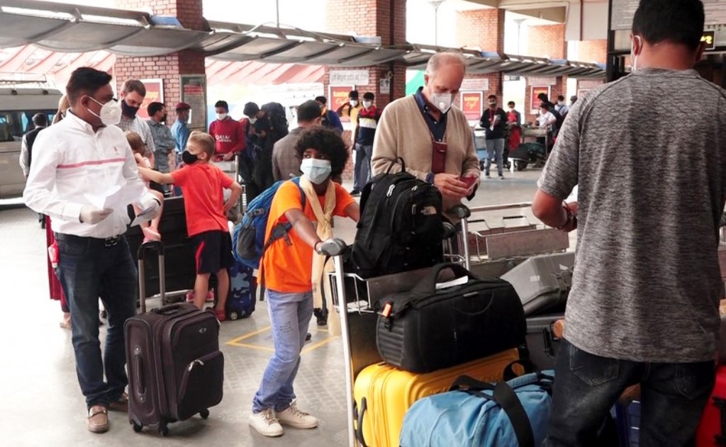 विदेशबाट खोप लगाएर आउने सिधै घर जान पाउने, अरुका लागि ११ शर्त