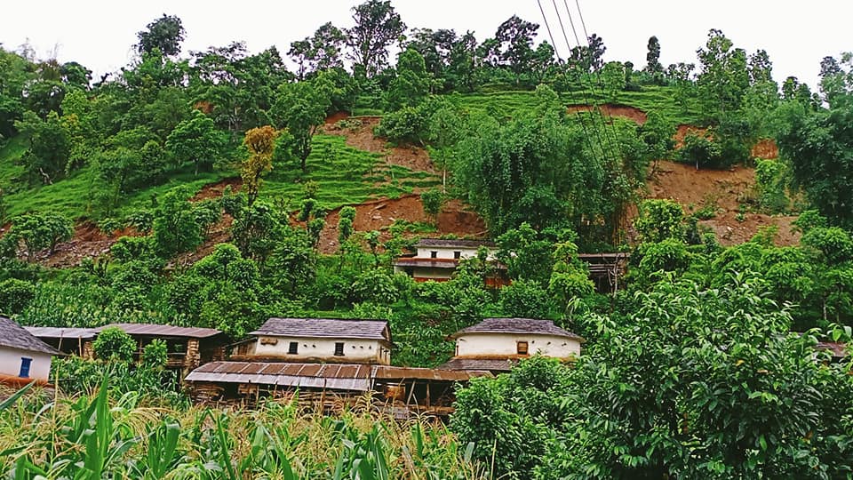 बागलुङमा बाढी पहिरो १३ घर बिस्थापित