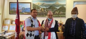 ढोरपाटन नगरपालिकका शिक्षा शाखा प्रमुख पोखरेल विदाई