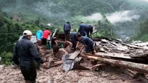 ताराखोलामा बाढीमा परि एक जना बेपत्ता, केही घर जोखिममा