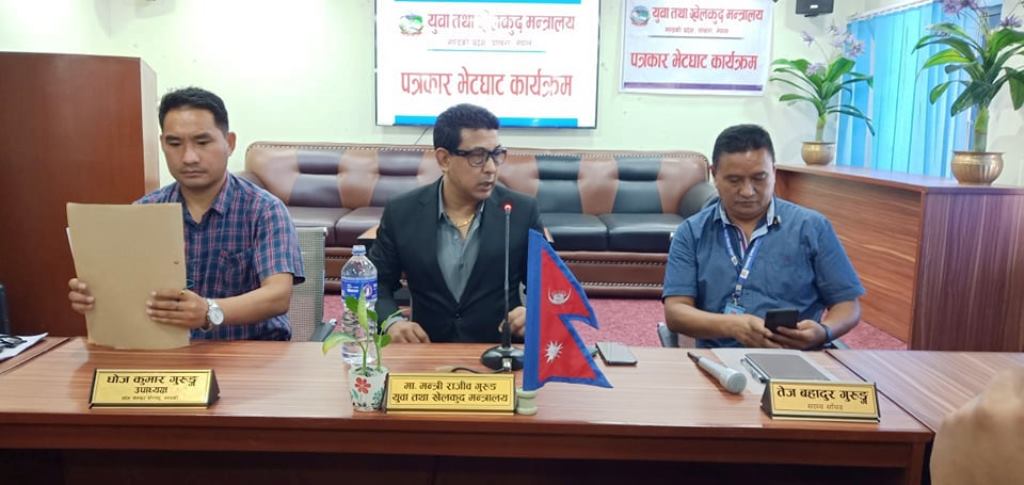 गण्डकी प्रदेशका युवा तथा खेलकुद मन्त्री मनाङे भन्छन् : ‘मेरो सम्पत्तिबारे म नै कन्फ्युज छु’