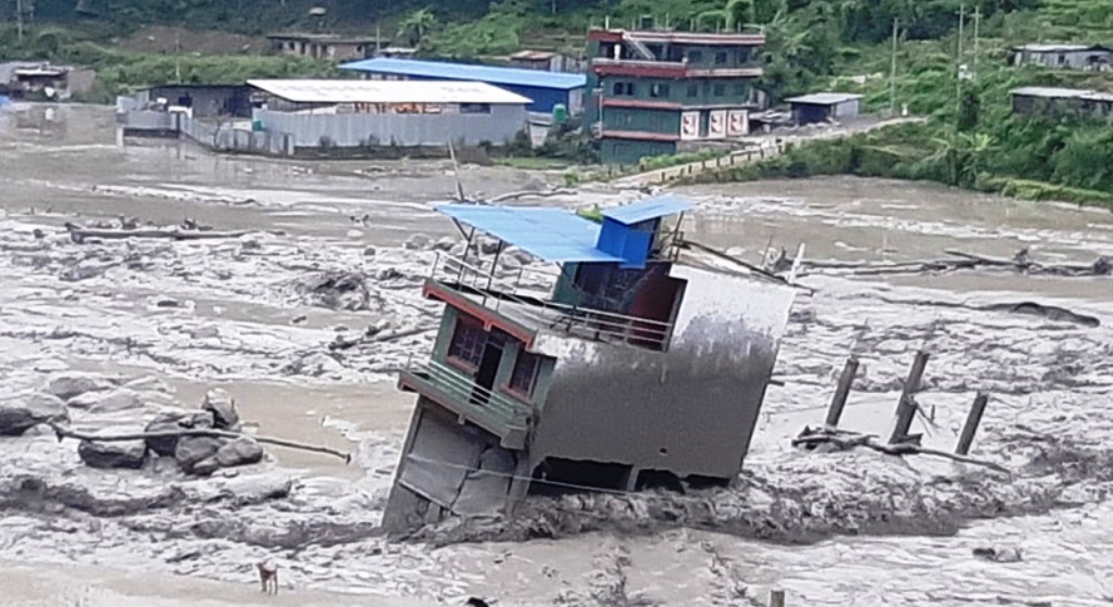 बाढी पहिरोबाट २९ जना बेपत्ता,  १२२ काे मृत्यु