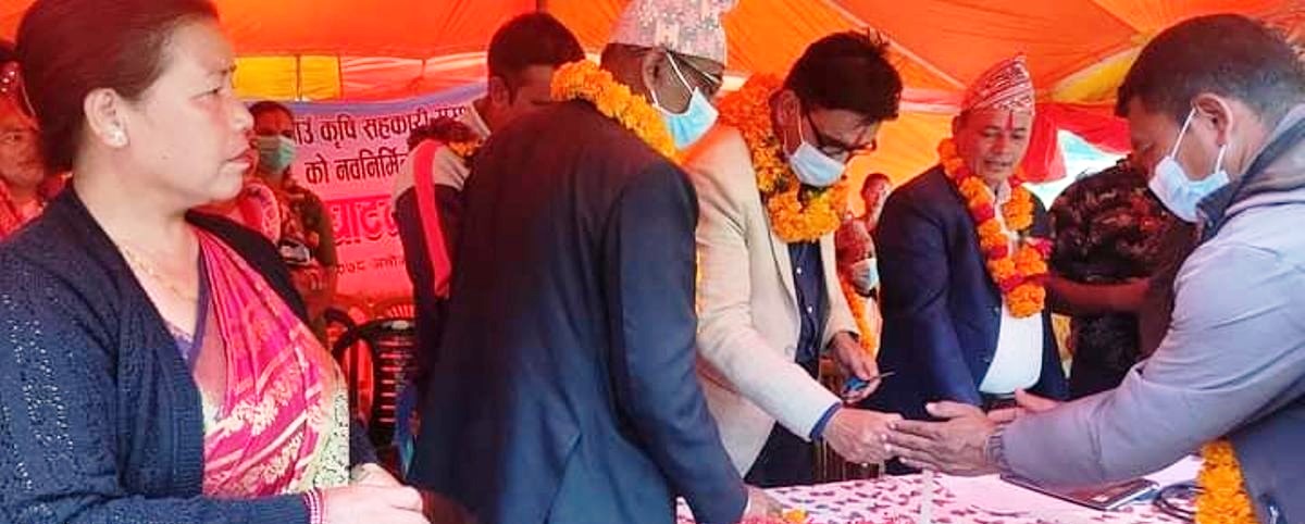 बोहोरागाउँ कृषि सहकारी संस्थाको भवन उद्घाटन