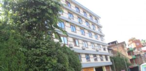 भवन निर्माण सम्पन्न भएको प्रमाणपत्र रहेको गोल्डेन गेटको दाबी