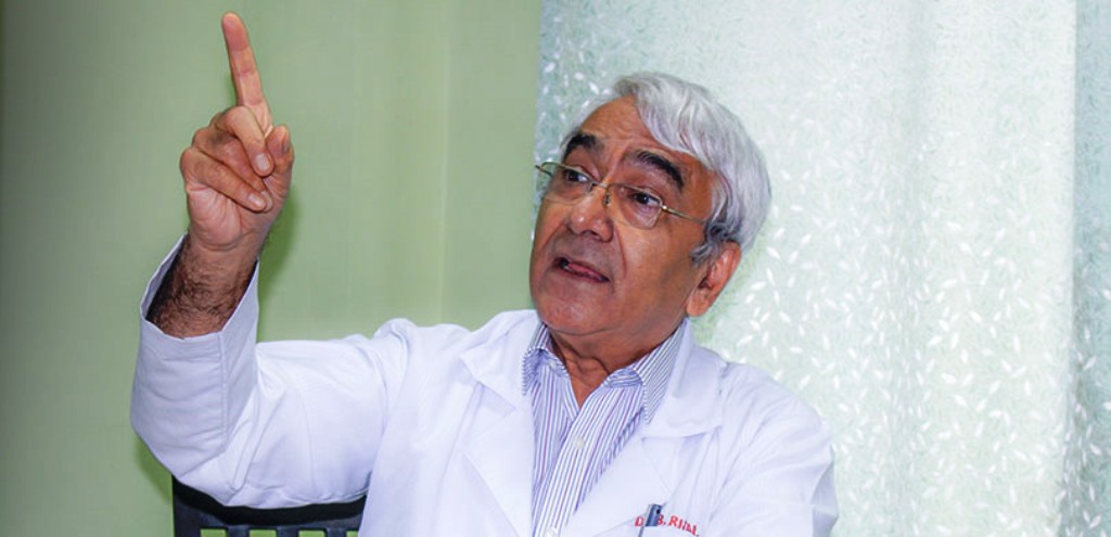 महिनावारी रोक्ने औषधिको जथाभावी प्रयोगले ज्यानै जाने जोखिम रहन्छ : डा.रिजाल