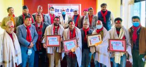 बागलुङका तीन पत्रकारलाई ‘प्रेस चौतारी क्रियाशील पत्रकारिता पुरस्कार’ प्रदान
