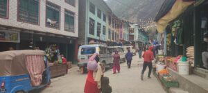 पश्चिम बागलुङको बुर्तिबाङमा बन्दको सामान्य प्रभाव, केहि पसल खुले,केहि बन्द