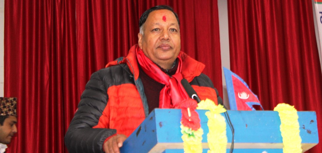 शिक्षकलाई पनि निजामती कर्मचारी सरह सेवा सुविधाको प्रबन्ध गरिने -शिक्षामन्त्री पौडेल