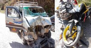 बागलुङको निसीखोलामा भ्यान र मोटरसाइकल ठोकिदा एक जना घाइते