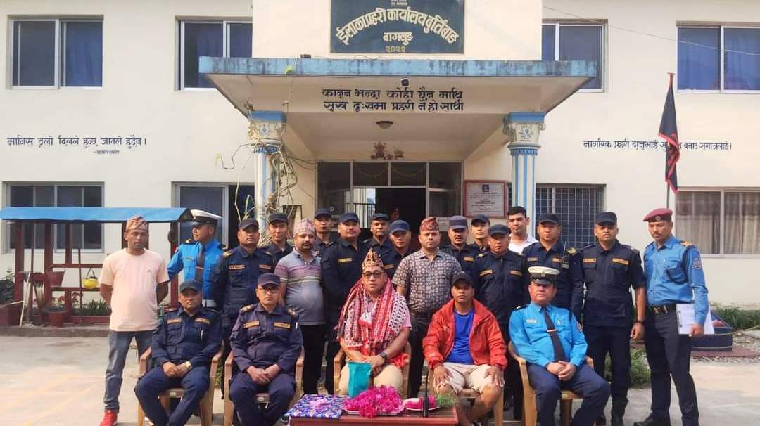 ईलाका प्रहरी कार्यालय बुर्तिबाङबाट निरिक्षक वन्तको बिदाई,अधिकारी आउँदै
