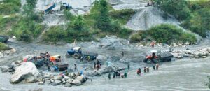 रोकिएन कालीगण्डकीको दोहन- क्रसर व्यवसायी र ठेकेदार मालामाल, मजदुरको बेहाल