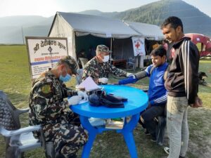 ढोरपाटन स्थित देवीबक्स गुल्मको निःशुल्क स्वास्थ्य शिविर
