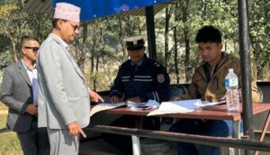ट्रायल सेन्टरमा गण्डकीका यातायात मन्त्रीको छड्के