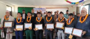 पोखरामा शैक्षिक कल्याणकारी कोषको १३ औँ साधारणसभामा प्रधानाध्यापक, अध्यक्ष र विद्यार्थीलाई सम्मान