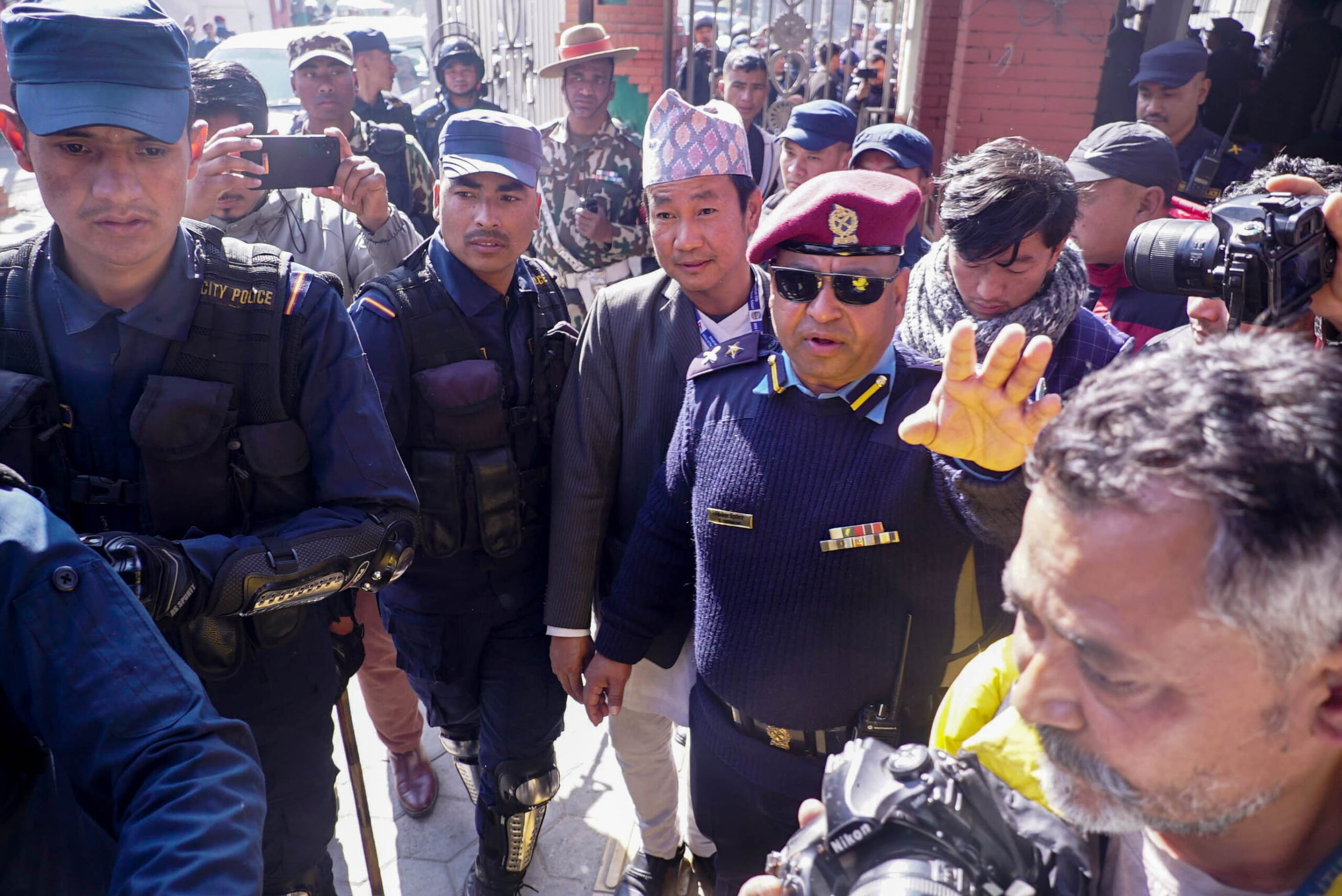 रित्तो गाग्री प्रहरीले लगेपछि खाली हात सिंहदरबार छिरे धरानका मेयर
