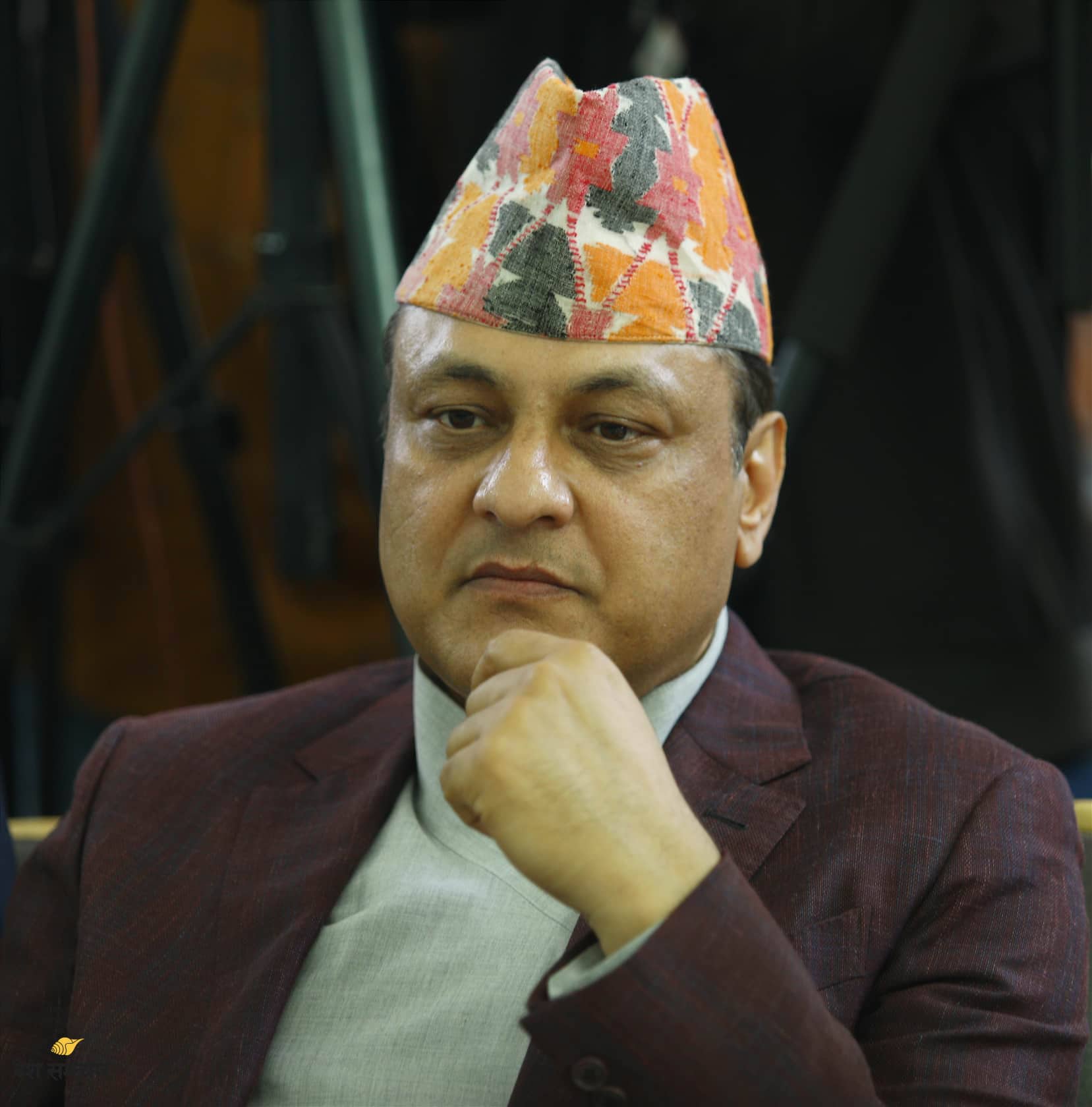 सर्वेन्द्र खनालले छाडे एमाले