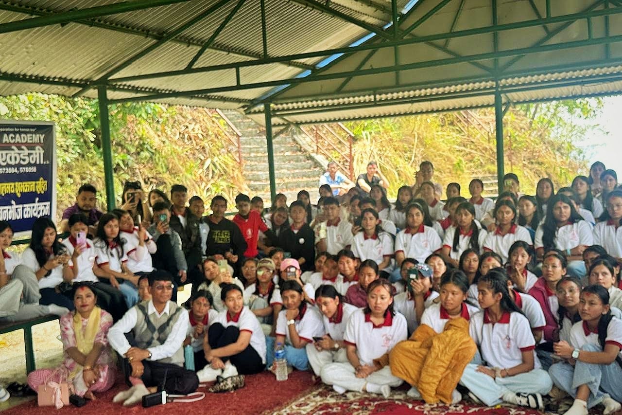 मार्गदर्शन एकेडेमीले गर्यो नयाँ वर्षकाे दिन शुभकामना आदानप्रदान