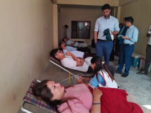 बीमा प्राधिकरणको रक्तदानमा ८४ युनिट रगत संकलन