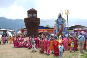 कोटिहोममा निर्मित २१ फिटको शिवलिङ्ग र शिवमूर्तिले भक्तजन आकर्षित