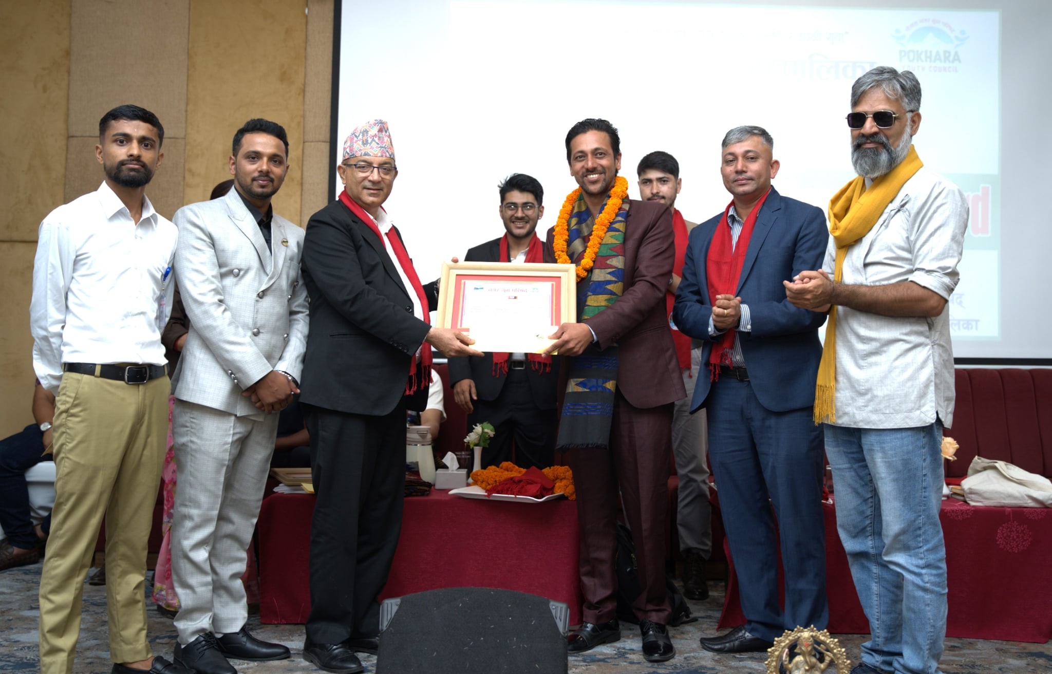 पत्रकार अमृत सुवेदीसहित विभिन्न क्षेत्रका ६ जना पुरस्कृत