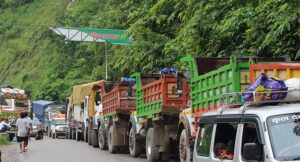 सिद्धार्थ राजमार्गमा साँझ बाटनै  सवारी साधन चलाउन रोक, कारण के होला ?