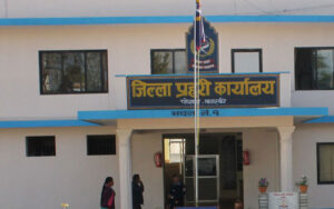 पोखराको बाग्लुङ बसपार्कका खाजाघरमा यौनजन्य गतिविधि गराउने गरेको आरोपमा १९ जना पक्राउ