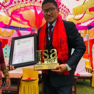 काङ्ग्रेस सभापति देउवालाई सचिव मल्लको यस्तो चिठी, चिठीमार्फत उनी भन्छन युवालाई नेतृत्व गर्न दिनुस