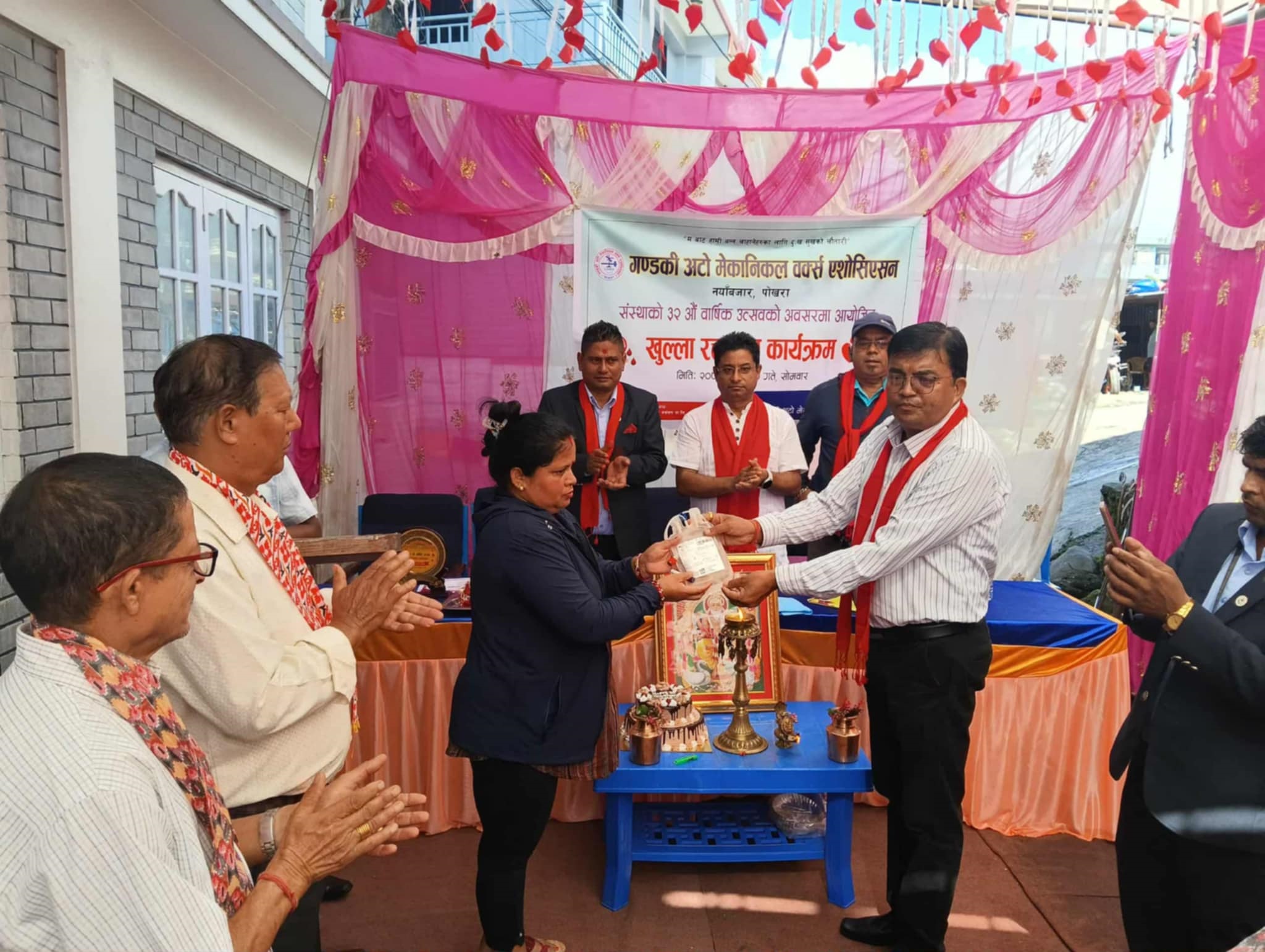 गण्डकी अटो मेकानिकल वर्क्स एशोसिएशनको रक्तदानमा ३६ युनिट रगत संकलन