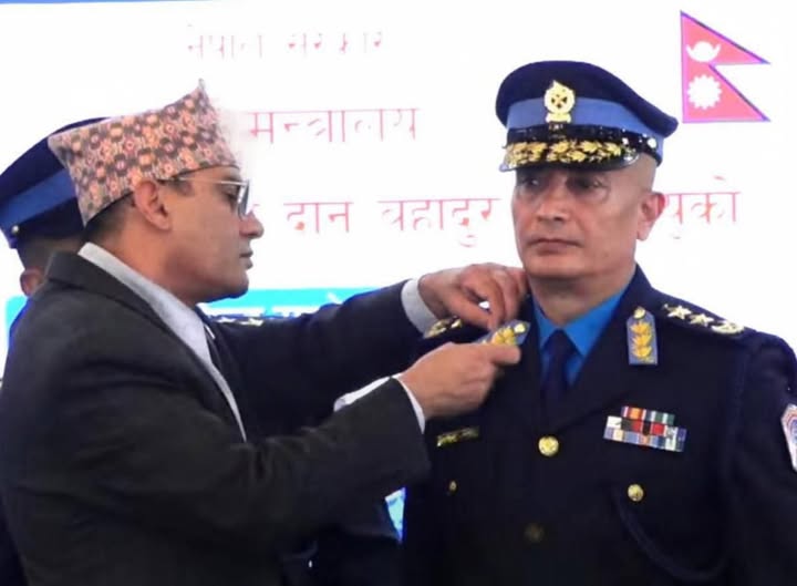प्रहरी महानिरीक्षक कार्कीले लगाए दर्ज्यानी चिह्न