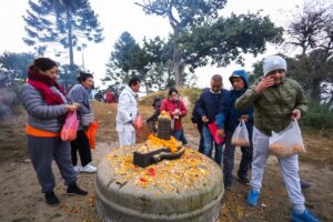 आज बालाचतुर्दशी शिवालयहरुमा  शतबीज छर्नेको भिड