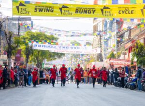 २७ औं पोखरा सडक महोत्सव : दोश्रो दिन वेटर÷वेट्रेस दौड, सडकमै बहस