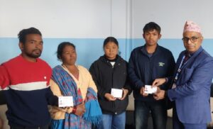 आमाको नामबाट तीन जनाले कास्कीमा लिए   नागरिकता