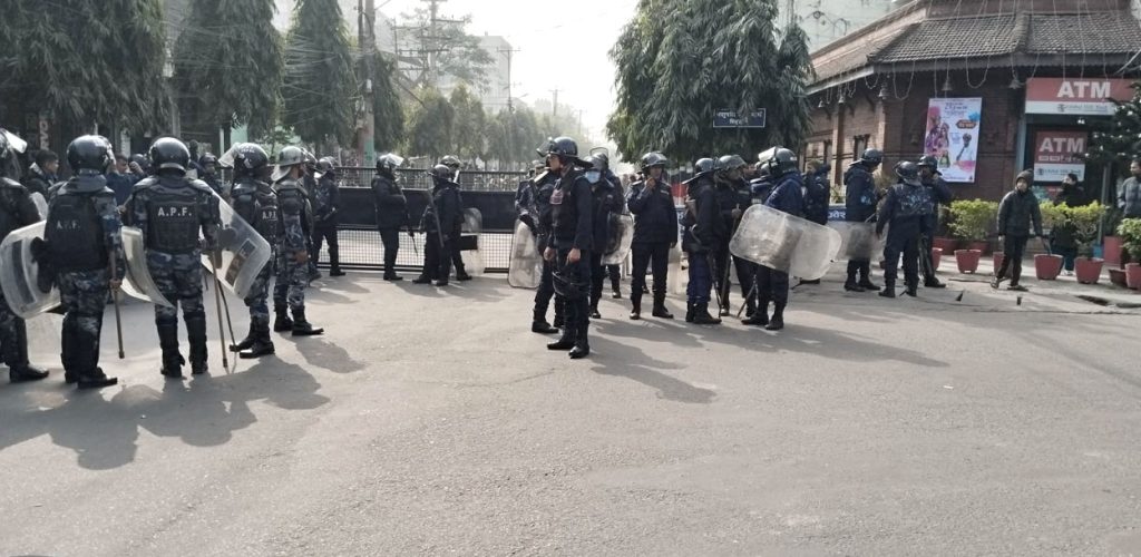 पर्साको वीरगञ्ज महानगर क्षेत्रभित्र अ’निश्चितकालीन क’र्फ्यु