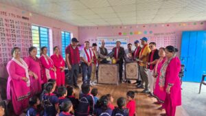 रोटरी क्लब अफ पोखरा अन्नपूर्णद्वारा विद्यालयलाई शैक्षिक समाग्री सहयोग